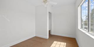 2528 1/2 Military Ave Gallery 6