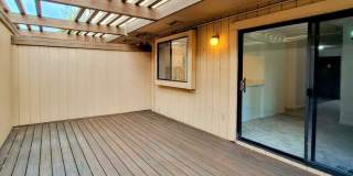 Remodeled 3bd 3-Story Townhouse With Attached Garage Remodeled 3bd 3-Story Townhouse With Attached Garage Gallery 18