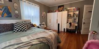9 Kenwood St Gallery 24