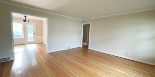 4bd/2ba Seattle Home Gallery 6