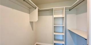 1672 E Harvard Gallery 18