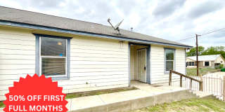 *MOVE IN SPECIAL* Convenient & Low-Maintenance Living Near St. Mary’s University! Gallery 1