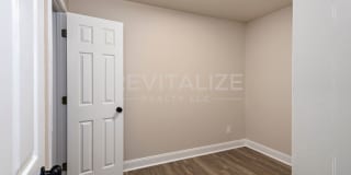 1704 McGill Ave Gallery 17