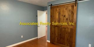 Beautiful 4bed/3bath Corner Lot in Suburban Heights Gallery 24