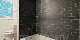 1459 Plum Street Gallery 7