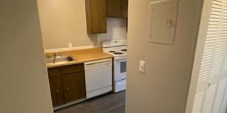 River Walk Apartments Gallery 23