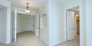 PET FRIENDLY UNFURNISHED ELEVATED PENTHOUSE LIVING WITH PRIVATE ELEVATOR Gallery 16