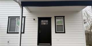 1525 Baker Street NortheastUnit A Gallery 1