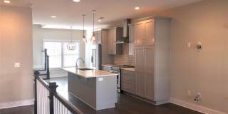 1218 Macomb Place Gallery 8