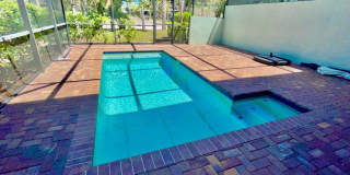 Spacious 5-Bed / 4.5-Bath Townhome w/ Private Pool & Sundeck in Gated Oakmont at Solterra Near Disney Gallery 31