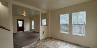 $500 Off Move In Costs!! Updated Farm House $500 Off Move In Costs!! Updated Farm House Gallery 8