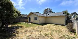 Spacious Pet-friendly McKinleyville Home With Garage & Fenced Yard Spacious Pet-friendly McKinleyville Home With Garage & Fenced Yard Gallery 20