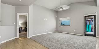 BEAUTIFUL FAR EAST HOME RIGHT OFF I-10, PET FRIENDLY WITH NO BREED RESTRICTIONS Gallery 17