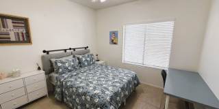 Spacious, Stylish, Sharp 2 bed 2 bath 1 car garage and Gated Community! Gallery 4