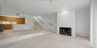 AVAILABLE NOW!! 2 Bedroom 3 Bathroom condo in Palm Springs! Gallery 7