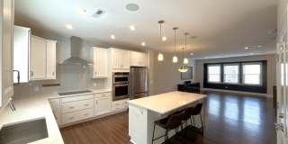 Incredible Townhome in Near Uptown with Move-In Special! Gallery 12