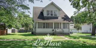 613 Locust Street Gallery 1
