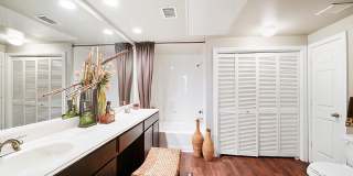 River Pointe Gallery 15
