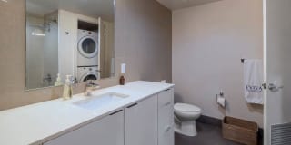 EVIVA On Cherokee Gallery 36