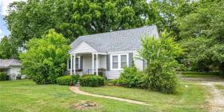 Home with a fence Gallery 1