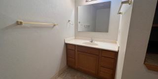 3 Bd Townhome Gallery 28