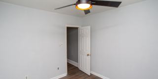 2465 N GARNET Street Gallery 40