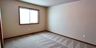 4 Bedroom Townhome! Gallery 8