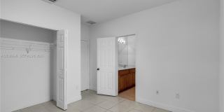 9925 Northwest 10th Street Gallery 4