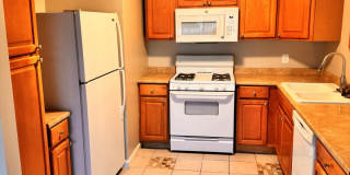3451 Sea Breeze Walk Gallery 1