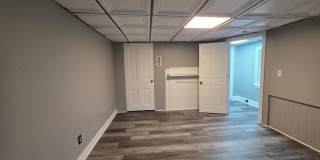 2 bedroom 1 bath townhouse for rent in the West End Gallery 11