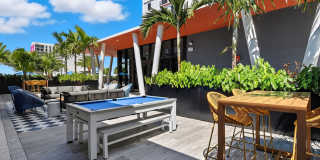 ATLANTIC SQUARE Gallery 21