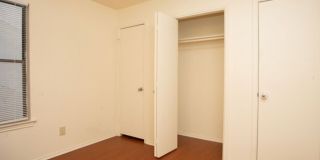 Room in 2 Bedroom Home in Austin Gallery 16