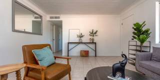 Cool Central Pool Home Gallery 8