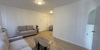 238 3/4 E. 51st St. Gallery 14