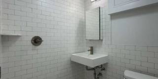 293 Hawthorne Street Gallery 5