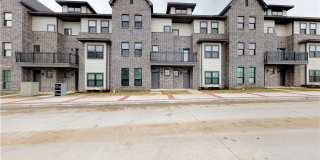 4 Bed Northgate Townhome Pre-leasing for August Move In! Gallery 1