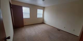 2574 Sandbury Gallery 6