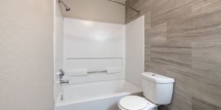 2100 Defoors Gallery 14