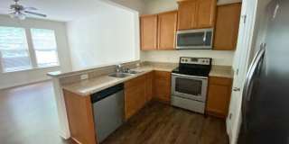 Room in 4 Bedroom Home at Haskell Dr Gallery 4