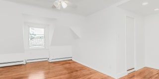552 N Broadway Gallery 11