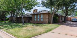 3/2.5/2 with a POOL!  FAIRWAY OAKS! Gallery 57