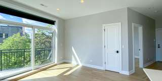 1050 W Cornelia Gallery 16