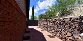 31 STRATFORD HALL Circle Gallery 46