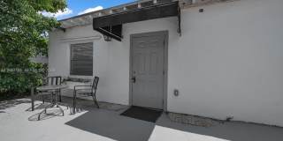 1044 SW 13th Ct Gallery 4