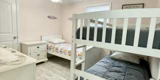 222 Hiering Avenue Gallery 14