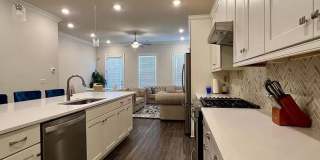 Room in 3 Bedroom Home at La Dawn Ln NW Gallery 21