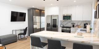 10863 Kling St Gallery 1