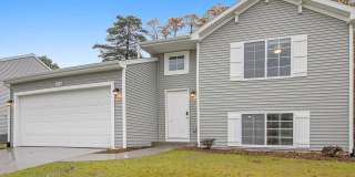 Newer Kentwood Home for Lease May 15 Occupancy! Gallery 1