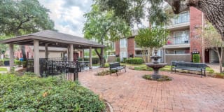 Parque at Bellaire Gallery 11