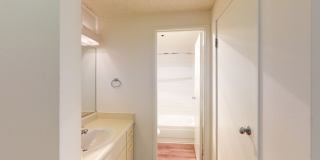 Trinity Towers Apartments Gallery 36